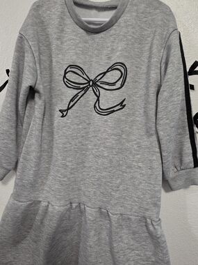 Girls' Gray Bow-Print Pullover Dress Top - Kids Shirts & Tops